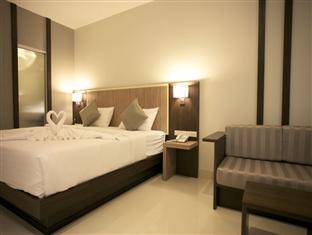 April Suites Pattaya cách trung tâm thành phố 1 km
