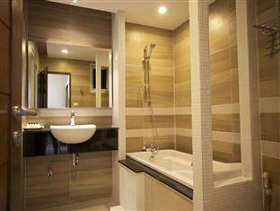 April Suites Pattaya cách trung tâm thành phố 1 km