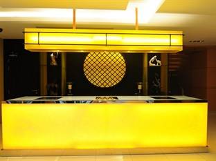 Aspery Hotel tọa lạc ở trung tâm biển Patong sôi động