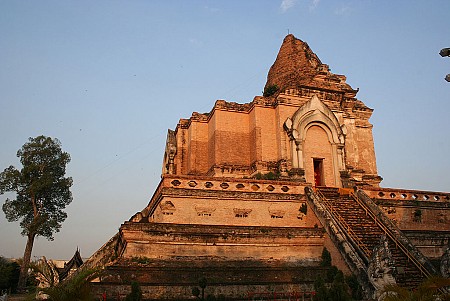 Chùa Wat Chedi Luang Chiang Mai Thái Lan