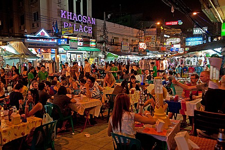 Con phố ẩm thực cùng những món ăn bình dân tại Bangkok Thái Lan