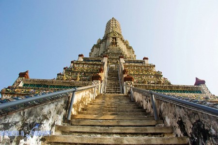 Ghé thăm 2 ngôi chùa nổi tiếng nhất thế giới ở thái lan