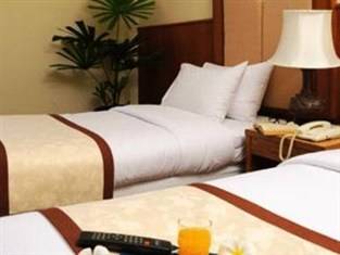 Golden Beach Hotel cách năm phút từ biển Pattaya