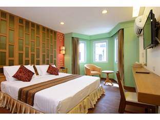 Golden House  tọa lạc tại vị trí lí tưởng ở Siam