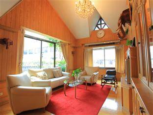 Golden House  tọa lạc tại vị trí lí tưởng ở Siam