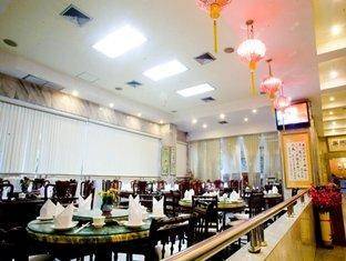 Jolly Suites & Spa Hotel là sự lựa chọn tuyệt vời để nghỉ lại khi đến thành phố Bangkok