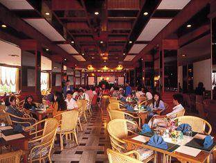 Khách sạn Royal Palace Hotel