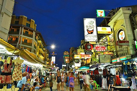 Khảo sát con đường dịch vụ Khao San, điểm đến Thái Lan dành cho những vị khách lần đầu tới thăm