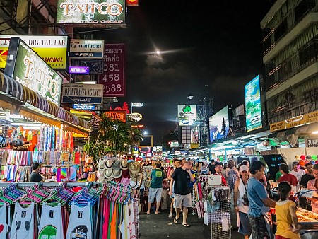 Khu chợ Thái Lan đặc sắc đáng ghé thăm để khám phá văn hóa và mua sắm