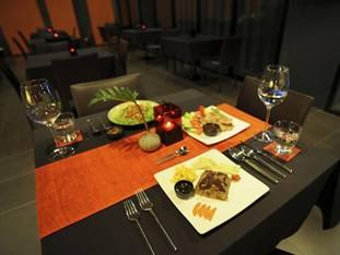 Miramar Bangkok Hotel Tại Thái