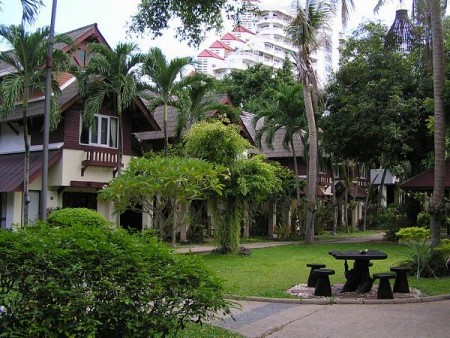 Natural Park Resort Pattaya Thái Lan