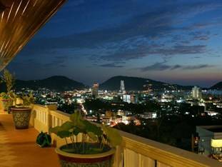 Prince Edouard Resort Tọa lạc ở vị trí đẹp của Patong