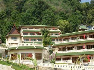 Prince Edouard Resort Tọa lạc ở vị trí đẹp của Patong