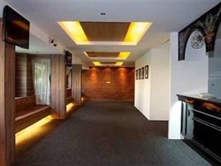 Q Hotel Tọa lạc ở vị trí đẹp của Sukhumvit