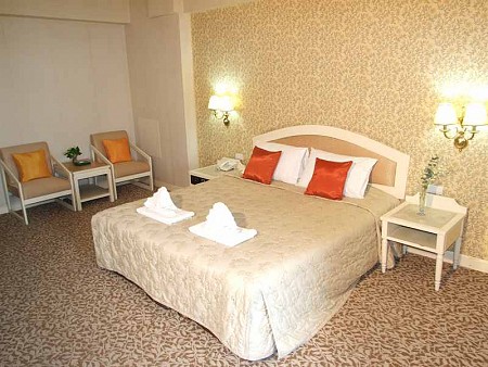 Ratchada City Hotel Bangkok Chỉ cách sân bay 1 km