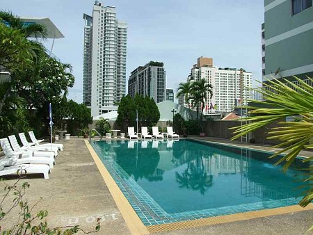 Ratchada City Hotel Bangkok Chỉ cách sân bay 1 km