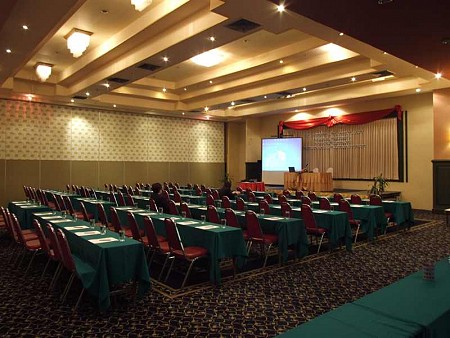 Ratchada City Hotel Bangkok Chỉ cách sân bay 1 km