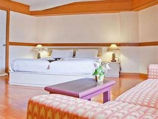 Ratchada Resort and Spa tọa lạc tại vị trí lí tưởng ở Ratchadaphisek