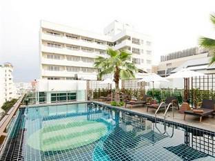 Sunshine Hotel & Residences