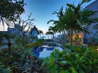 Sunshine Vista Hotel tọa lạc tại vị trí lí tưởng ở Đường Biển Pattaya