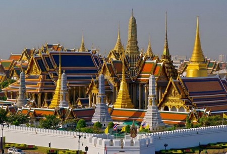 Tham quan ngôi chùa Phật Ngọc lục bảo nổi tiếng tại Thái Lan