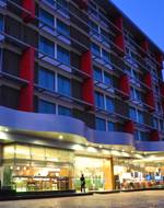 Thamrongin Hotel, Khách Sạn Thamrongin