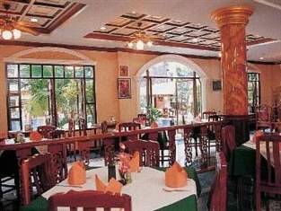 Tony Resort  tọa lạc tại khu vực Patong