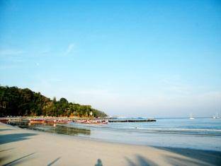 Tony Resort  tọa lạc tại khu vực Patong