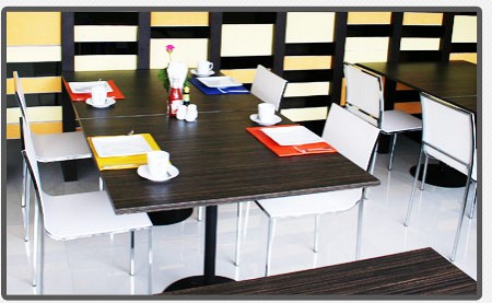 Vogue Pattaya khách sạn tiêu chuẩn 3 sao ở trung tâm của thành phố