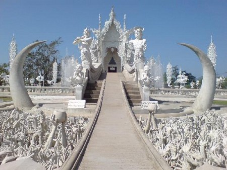 Wat Rong Khun ngôi chùa trắng tinh khiết ở Chiang Rai - Thái Lan
