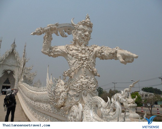 Wat Rong Khun