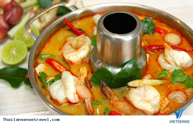 Tom Yum Goong – canh tôm vị cay mặn mà Tom Yum Goong – canh tôm vị cay mặn mà