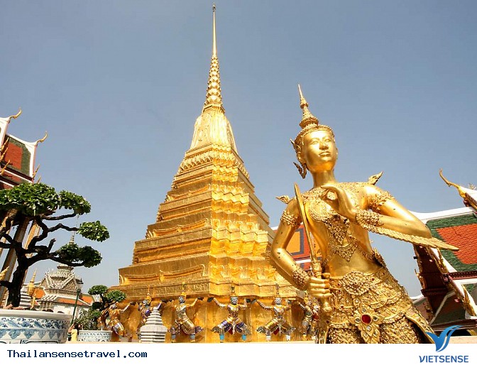 Hoàng Cung và Chùa Phật Ngọc