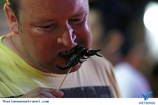 Đến Thái Lan ăn côn trùng - Ảnh 1