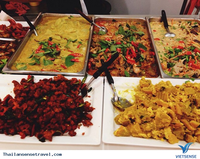 Cơm bình dân ở Thái