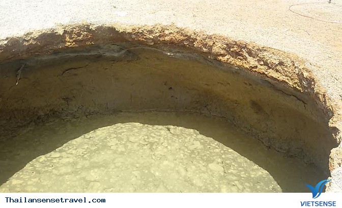 Do quá hạn hán Thái Lan đã xuất hiện hố tử thần - Ảnh 3