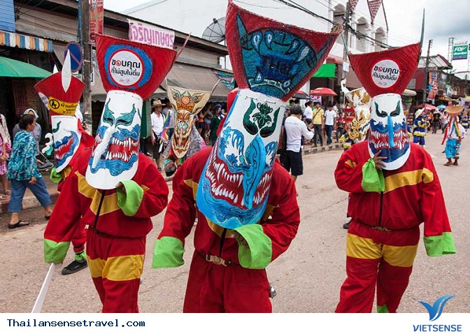 Thái Lan đến với lễ hội ma xó Pee Ta Khon - Ảnh 8