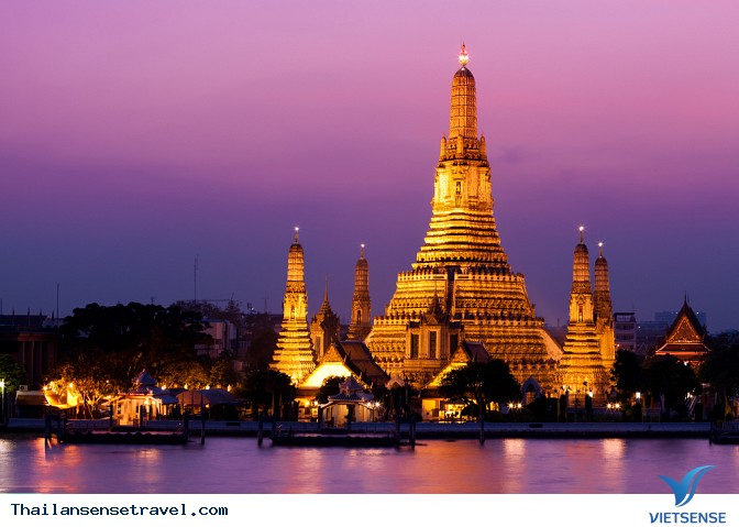 Chùa Wat Arun Tại Thái Lan