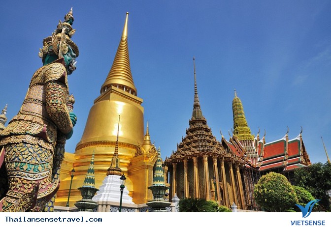 Nhà khách hoàng gia (Royal Reception Halls)