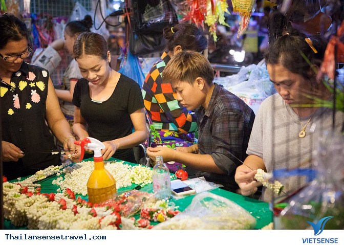 at_kham-pha-khu-cho-hoa-pak-klong-talad-lon-nhat-bangkok-thai-lan_38797d89ff5cb5fc80f01bc7e4485146.jpg at_kham-pha-khu-cho-hoa-pak-klong-talad-lon-nhat-bangkok-thai-lan_38797d89ff5cb5fc80f01bc7e4485146.jpg
