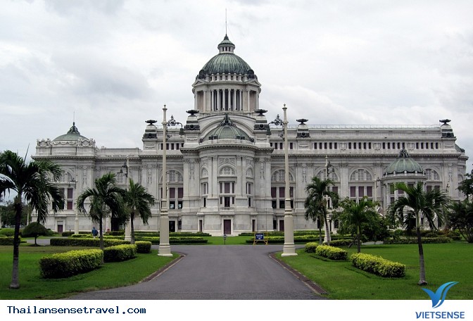 Cung điện Ananta Samakhom Cung điện Ananta Samakhom