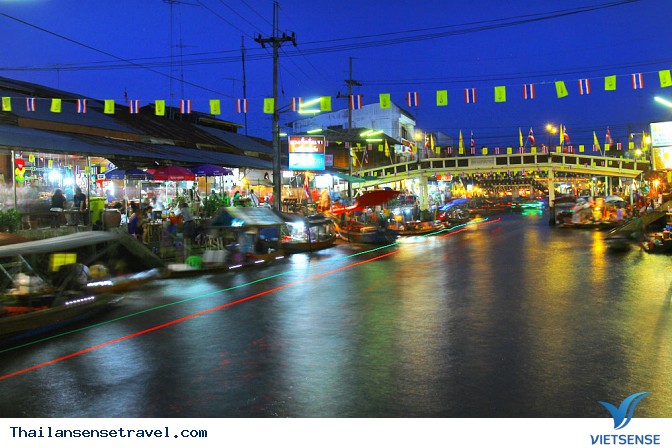 Vẻ đẹp hấp dẫn của chợ nổi Amphawa Thái Lan - Ảnh 3 Vẻ đẹp hấp dẫn của chợ nổi Amphawa Thái Lan - Ảnh 3