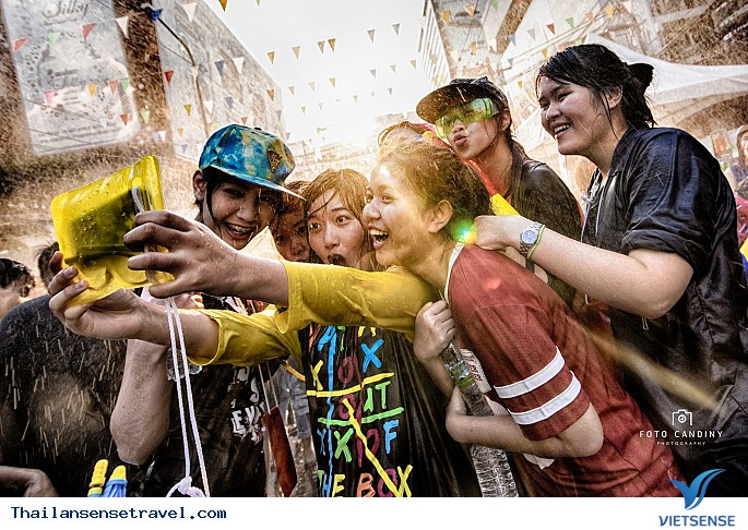 Trải nghiệm 72 giờ đi bụi Chiangmai dịp Songkran độc đáo - Ảnh 1