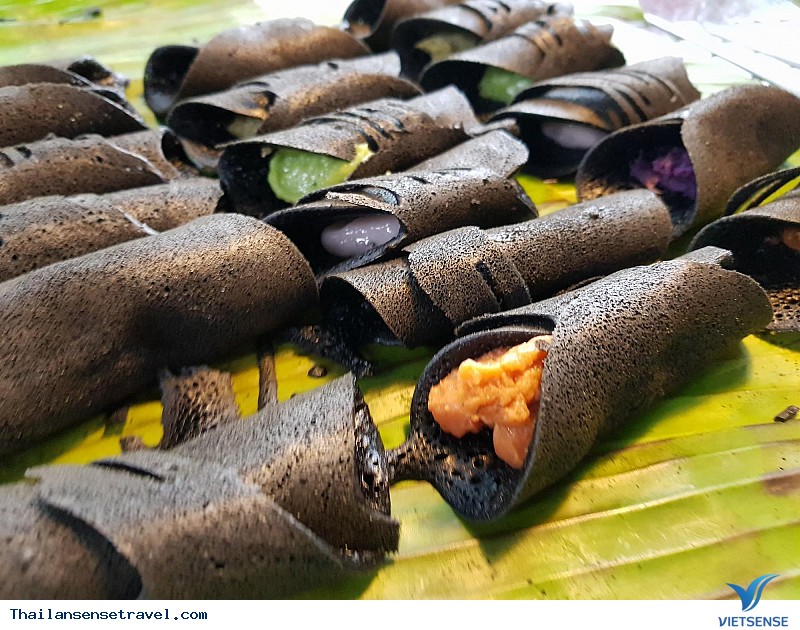 Bánh nướng than tre ngon quên sầu tại Thái Lan - Ảnh 3