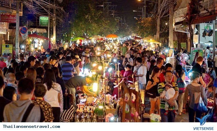 Chợ đêm Chiang Rai tại Thái Lan
