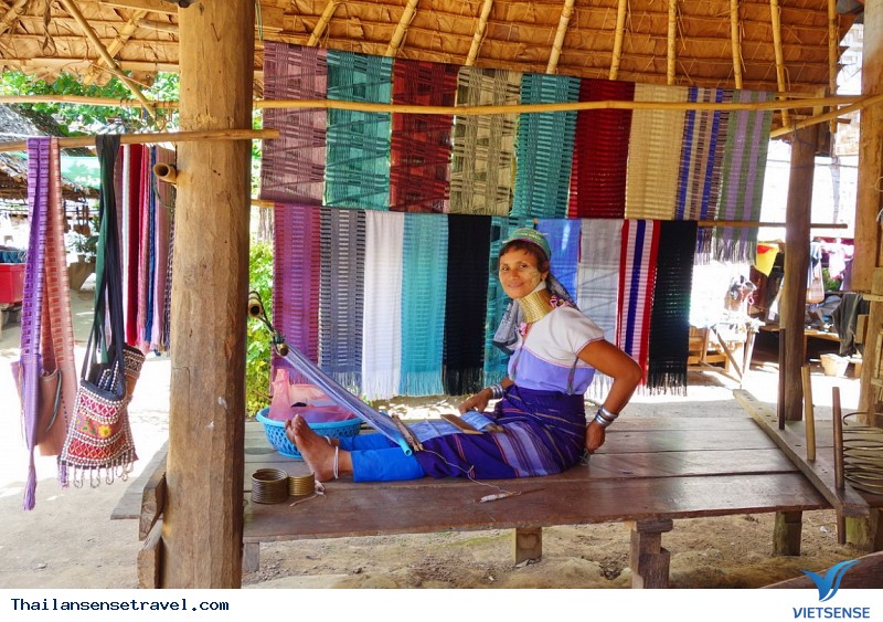 Khám phá ngôi làng cổ dài Huay Pu Keng ở Thái Lan, 2018 - Ảnh 3