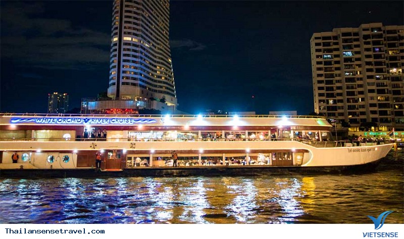 Đi thuyền trên sông Chao Phraya