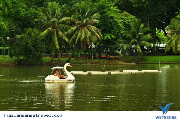 Đi dạo tại công viên Lumphini