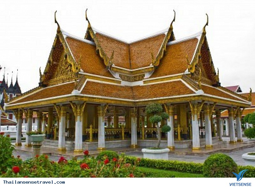 Khám phá Chùa Ratchanaddaram - Ảnh 4 Khám phá Chùa Ratchanaddaram - Ảnh 4