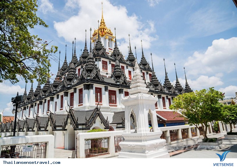 Khám phá Chùa Ratchanaddaram - Ảnh 1 Khám phá Chùa Ratchanaddaram - Ảnh 1